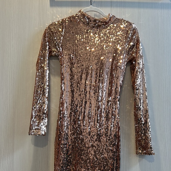 NWT Fashion Nova Practically Famous Sequin full length Dress - Rose Gold size XS - Picture 11 of 12
